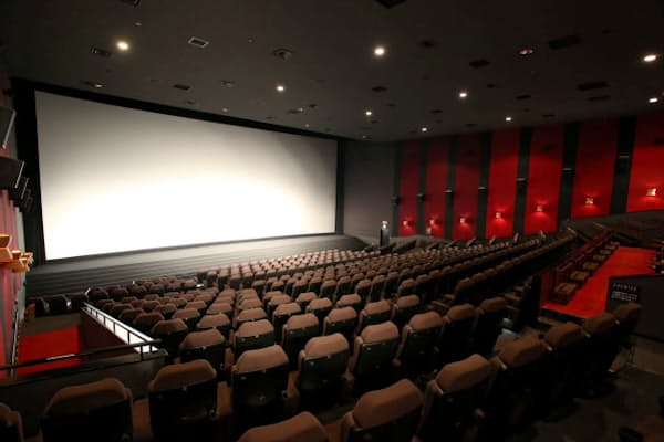 Toho新宿にimax登場 シネコンの高機能化が加速 Nikkei Style Toho新宿にimax登場 シネコンの高機能化が加速 Nikkei Style