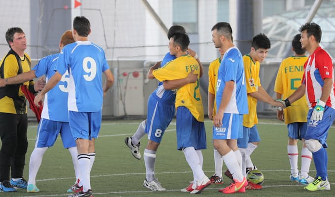ボールも人もフットサルがつなぐ 目指せ年愛知w杯 日本経済新聞