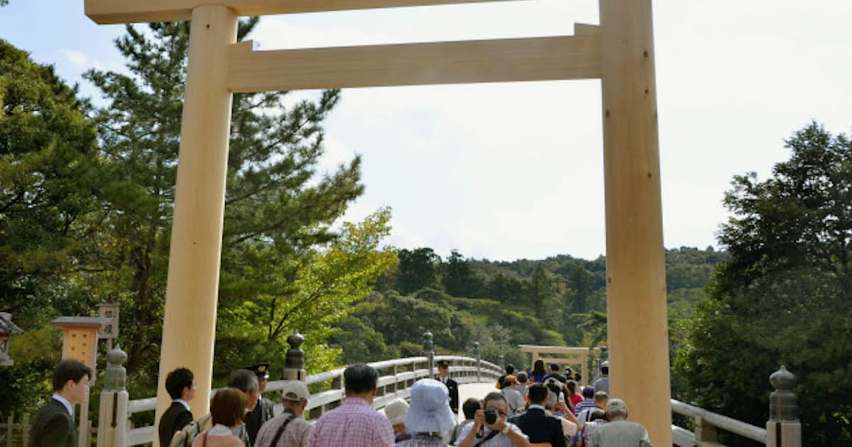 伊勢神宮の宇治橋鳥居 年ぶり新調 旧正殿のヒノキ使用 日本経済新聞 伊勢神宮の宇治橋鳥居 年ぶり新調 旧正殿のヒノキ使用 日本経済新聞