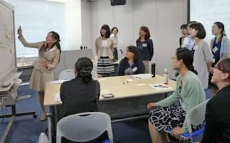 ダイキン工業が育休取得者などを対象に実施する「育児復帰者セミナー」