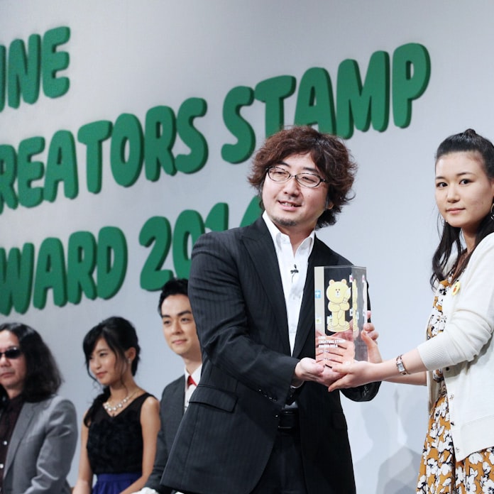 Line長者 花盛り 返事マダ で800万円 日本経済新聞 Line長者 花盛り 返事マダ で800万円 日本経済新聞