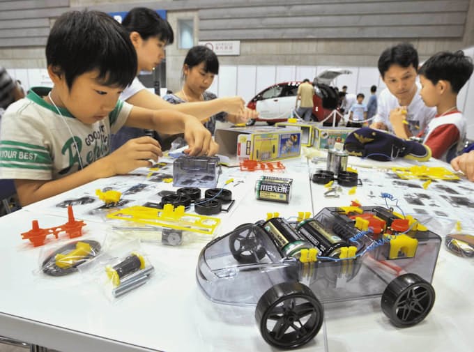 電気自動車や太陽電池 自由研究もエコブーム 日本経済新聞