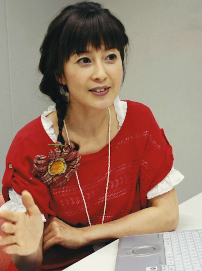 女優 森尾由美さん 日本経済新聞 女優 森尾由美さん 日本経済新聞