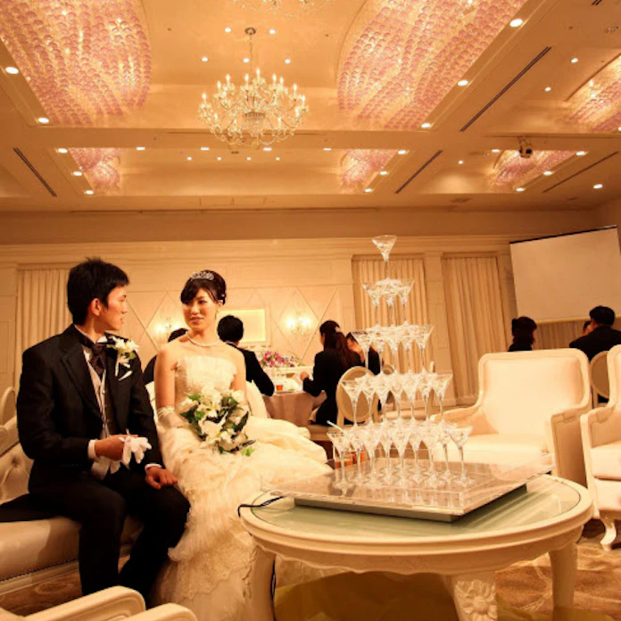 平均3万円強 結婚式費用どう節約 日本経済新聞 平均3万円強 結婚式費用どう節約 日本経済新聞