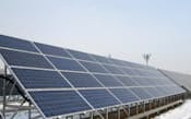 ソフトバンクのエネルギー事業子会社の太陽光発電試験施設。発電効率などを調べている（北海道帯広市）