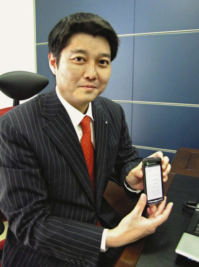 テレコメディア社長 橋本力哉さん 日本経済新聞