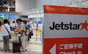 ジェットスターは新千歳空港に専用カウンターを新設した（3日）