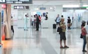中国人観光客が減少した那覇空港国際線ターミナル（那覇市）