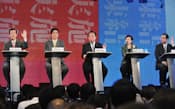 インターネット番組で消費増税について討論する各党党首（11月29日、東京・六本木）
