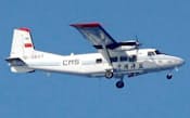 沖縄県の尖閣諸島に接近した中国国家海洋局所属の航空機(15日昼ごろ)=防衛省統合幕僚監部提供