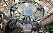 日本も参加するアトラスチームの検出器（CERN提供）