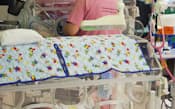 ほぼ満床状態が続く青森県の総合周産期母子医療センター（9月、青森市）