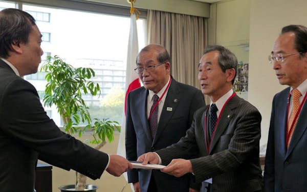 近藤宏樹 のニュース一覧 日本経済新聞 近藤宏樹 のニュース一覧 日本経済新聞