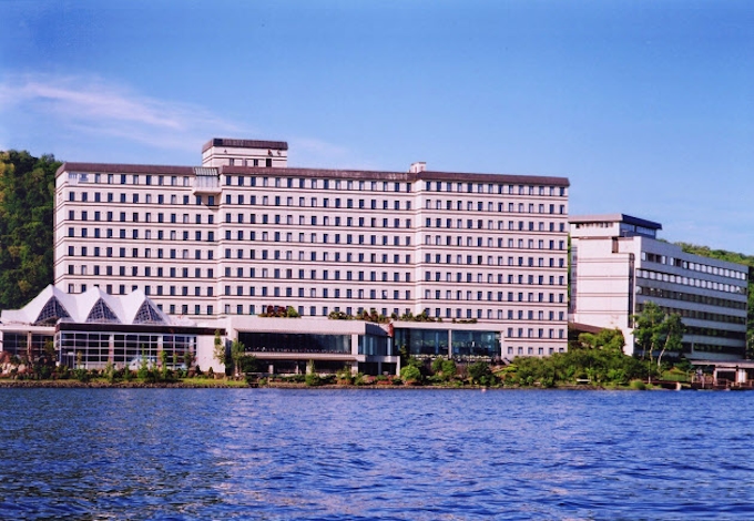 カラカミ観光 洞爺サンパレスを改装 10億円投じ大浴場 日本経済新聞