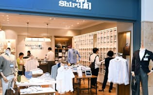 嵐のなか開業 Nyの街に溶け込んだ 鎌倉シャツ 日本経済新聞 嵐のなか開業 Nyの街に溶け込んだ 鎌倉シャツ 日本経済新聞