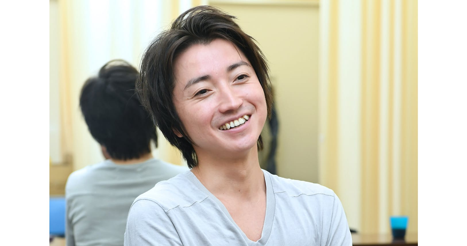 藤原竜也さん 蜷川への思い胸に 鱈々 で新境地 Nikkei Style 藤原竜也さん 蜷川への思い胸に 鱈々 で新境地 Nikkei Style