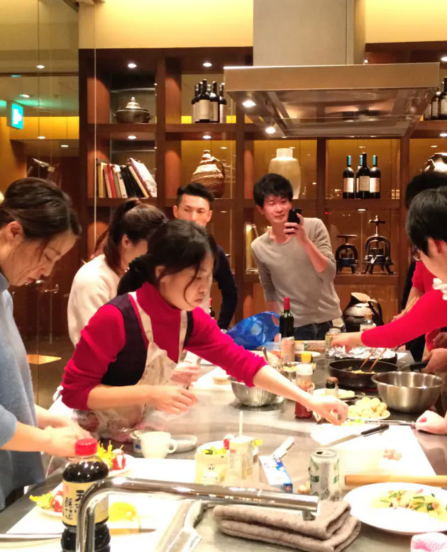 ホームパーティー 場所借り みんなで料理 片付け Nikkei Style ホームパーティー 場所借り みんなで料理 片付け Nikkei Style