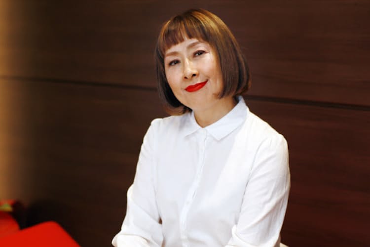 鍵盤と歌で日常語る 天才 アッコちゃん 原点ぶれず Nikkei Style 鍵盤と歌で日常語る 天才 アッコちゃん 原点ぶれず Nikkei Style