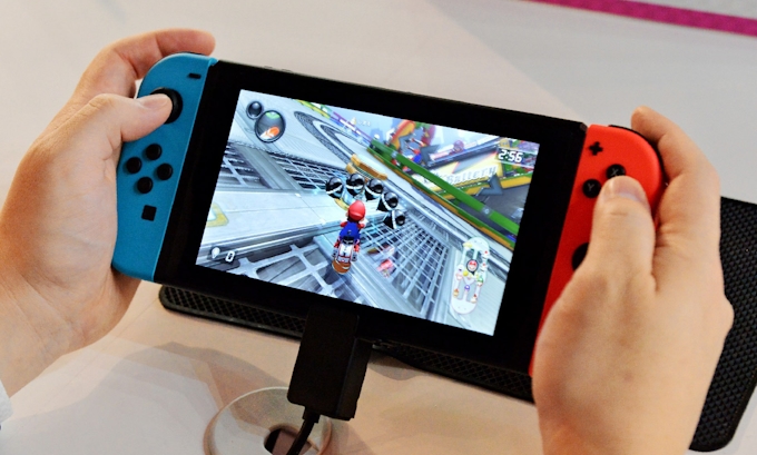 任天堂 スイッチ向け有料オンラインサービス 日本経済新聞