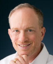 米国ボストン市生まれ。戦略コンサルティング会社、レランサ(東京・千代田)の社長。国際経営学修士(MBA)とコンピューターサイエンス博士号を取得。