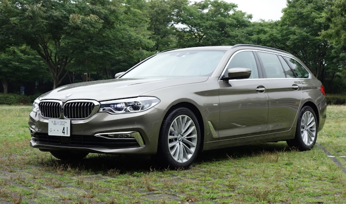 Bmwのステーションワゴン 運転支援機能が充実 日本経済新聞