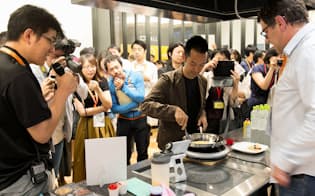 シグマクシスの「スマートキッチン・サミット・ジャパン2018」は多くの来場者でにぎわった