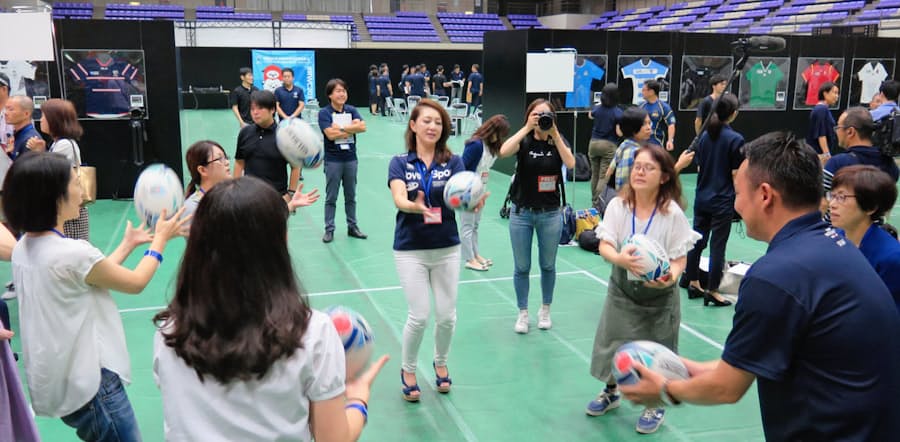 1万人ボランティア 大会の顔 ラグビーw杯まで1年 日本経済新聞