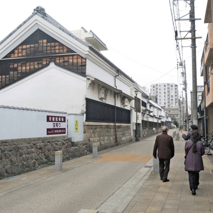 蔵の街並み 江戸期の風情 四間道 名古屋市 日本経済新聞 蔵の街並み 江戸期の風情 四間道 名古屋市 日本経済新聞