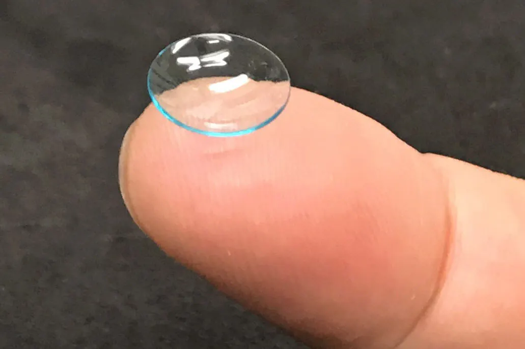 子への使用 慎重に 寝ている間に視力矯正 特殊コンタクト治療の注意点 Nikkei Style