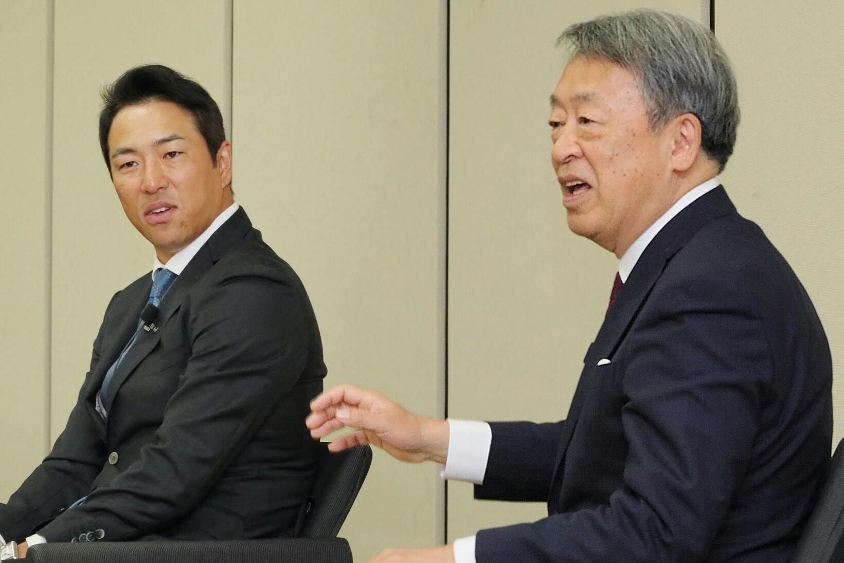 池上彰と黒田博樹に学生が聞く どうすれば自信持てる Nikkei Style 池上彰と黒田博樹に学生が聞く どうすれば自信持てる Nikkei Style