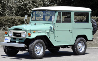 トヨタのランドクルーザーのような車の市場は年々拡大していた(1974年式)=トヨタ自動車提供 トヨタのランドクルーザーのような車の市場は年々拡大していた(1974年式)=トヨタ自動車提供