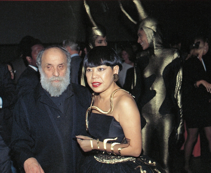 コシノジュンコ 24 Ny 日本経済新聞