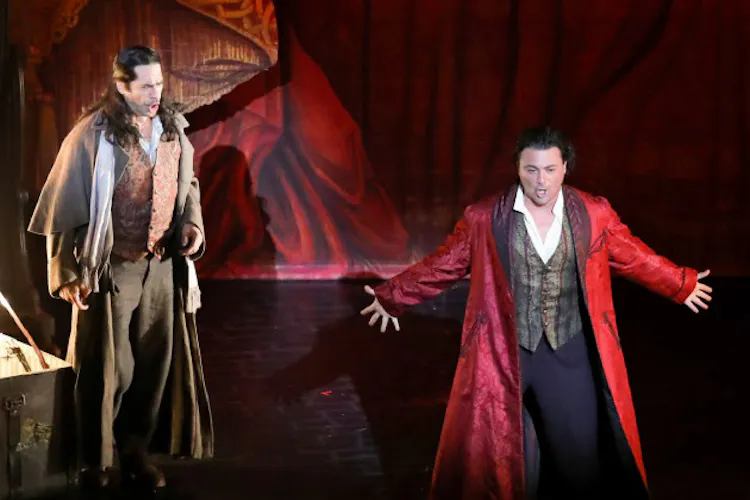 オペラ ファウスト 弱さと醜さを演出 音楽19 Nikkei Style オペラ ファウスト 弱さと醜さを演出 音楽19 Nikkei Style