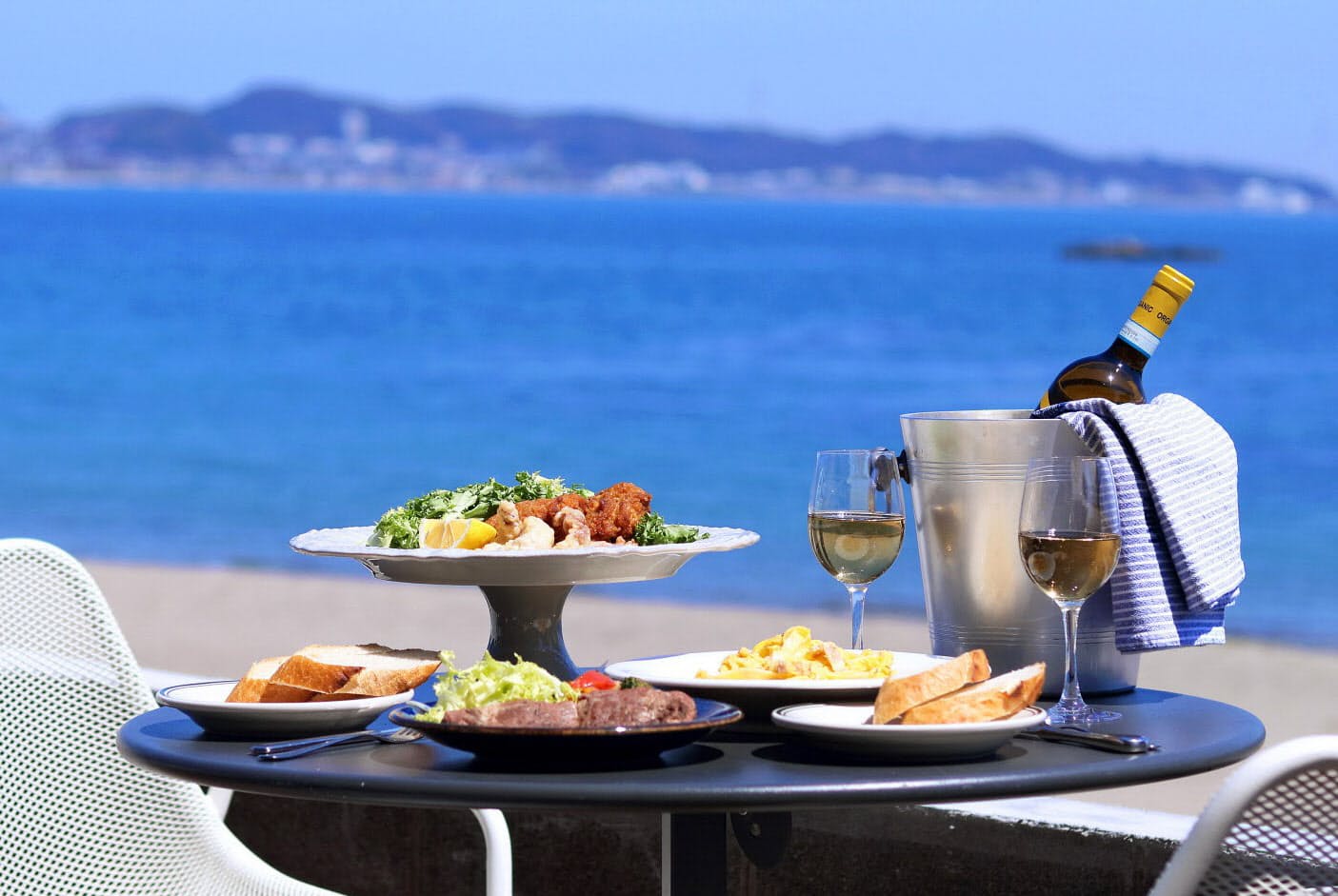 絶景と漁港直送の鮮魚 三浦海岸のビーチエンドカフェ Nikkei Style 絶景と漁港直送の鮮魚 三浦海岸のビーチエンドカフェ Nikkei Style