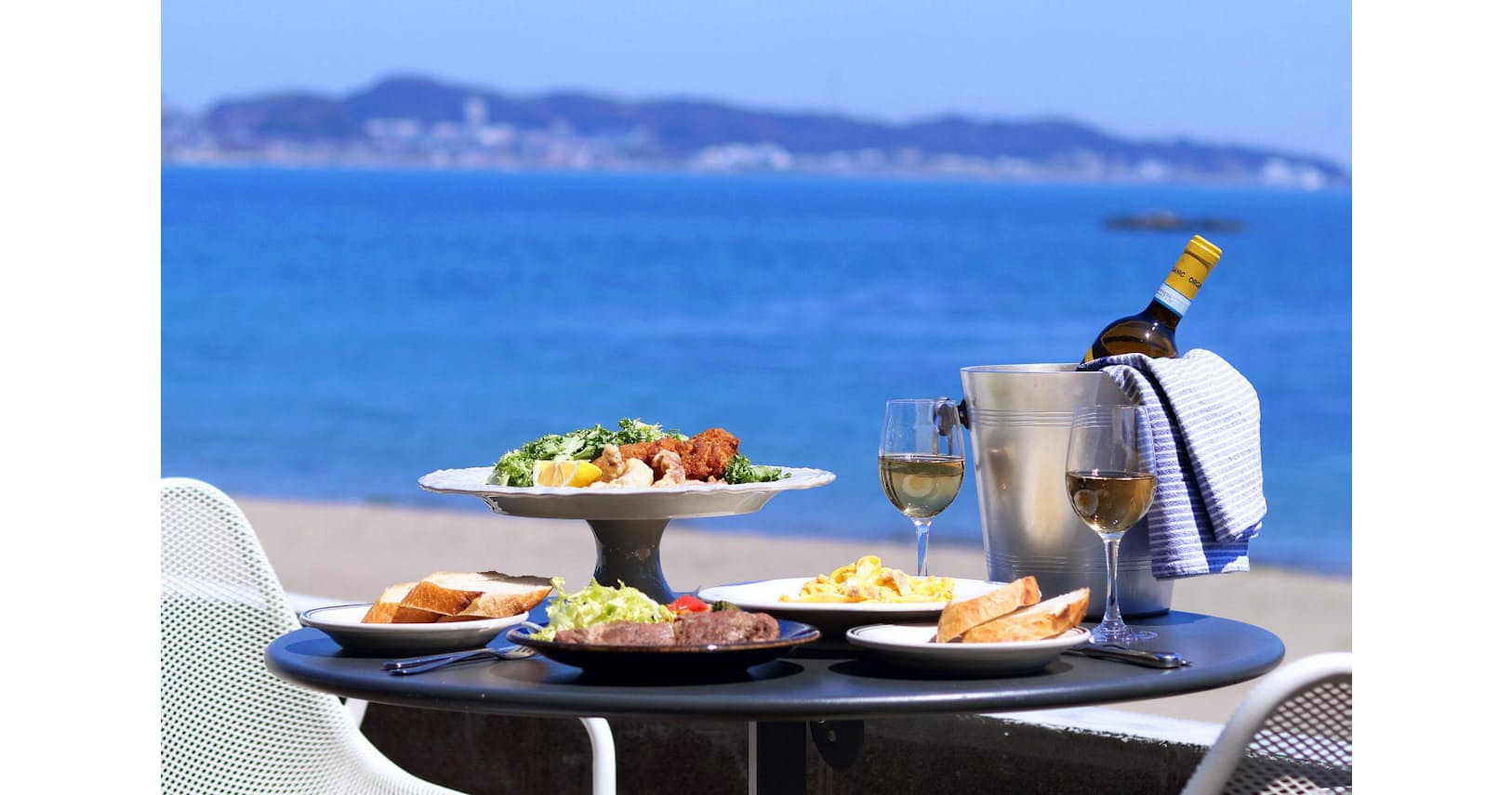 絶景と漁港直送の鮮魚 三浦海岸のビーチエンドカフェ Nikkei Style 絶景と漁港直送の鮮魚 三浦海岸のビーチエンドカフェ Nikkei Style