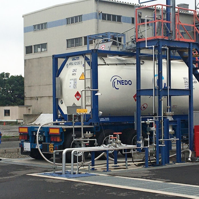 脱炭素へ供給網構築急げ 水素エネルギー輸送 実証段階に 日本経済新聞 脱炭素へ供給網構築急げ 水素エネルギー輸送 実証段階に 日本経済新聞