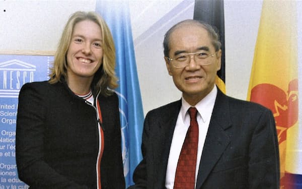 アルベール2世 のニュース一覧 日本経済新聞