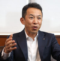おおくし・けんや 1988年(昭63年)九大農卒、ニチレイ入社。2014年執行役員、17年ニチレイフーズ社長、ニチレイ取締役。19年から現職。福岡県出身。55歳