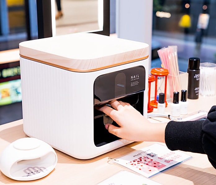 共創が生んだネイルプリンター 企業に眠るイノベーションの芽 日本経済新聞 共創が生んだネイルプリンター 企業に眠るイノベーションの芽 日本経済新聞