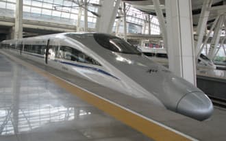 中国南車と北車は合併し、中国版新幹線の輸出拡大を担う