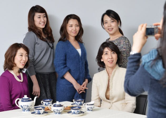 ファンデ薄めで小顔に 写真写りのコツ Nikkei Style ファンデ薄めで小顔に 写真写りのコツ Nikkei Style