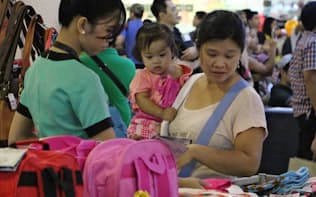 外貨送金がフィリピンの個人消費を支えてきた（1月、マニラの商業施設）
