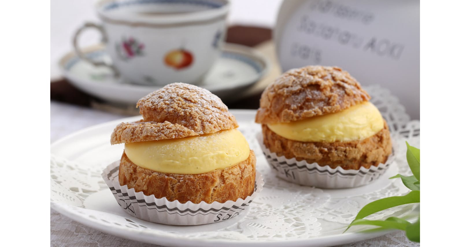 手土産に笑顔ふくらむシュークリーム Mono Trendy Nikkei Style