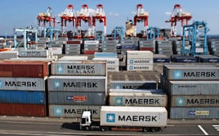 横浜港はアジア主要港に貨物を奪われている(横浜港南本牧ふ頭)