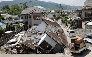 熊本地震では大きな揺れが何度も被災地を襲った（14日、熊本県益城町）