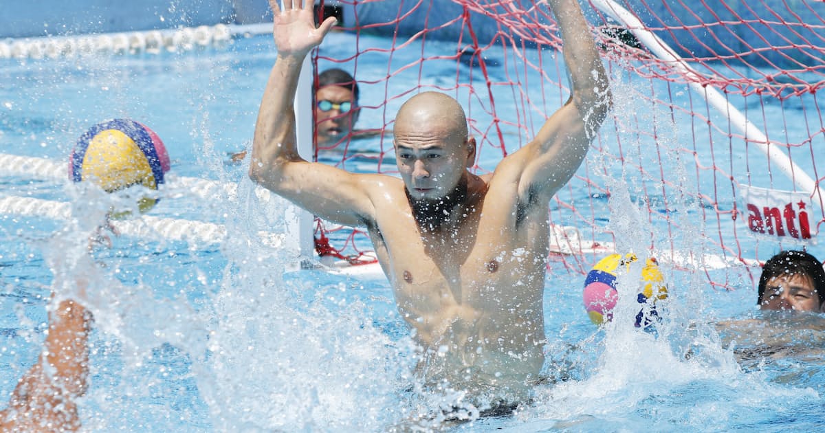 攻撃的gk 新戦術に挑む 水球男子 棚村克行 日本経済新聞 攻撃的gk 新戦術に挑む 水球男子 棚村克行 日本経済新聞