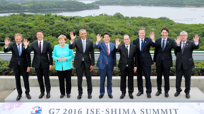 世界経済に下振れリスク G7一致 首相 政策対応を 日本経済新聞 世界経済に下振れリスク G7一致 首相 政策対応を 日本経済新聞