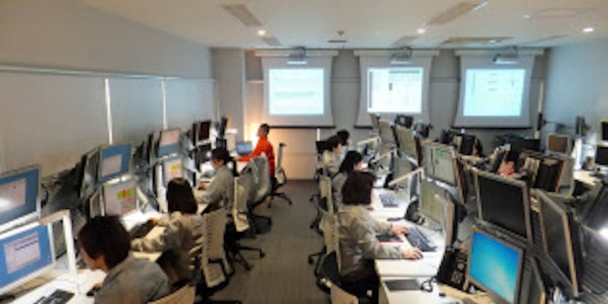 コールセンター 声の人は在宅主婦 システム登場 日本経済新聞