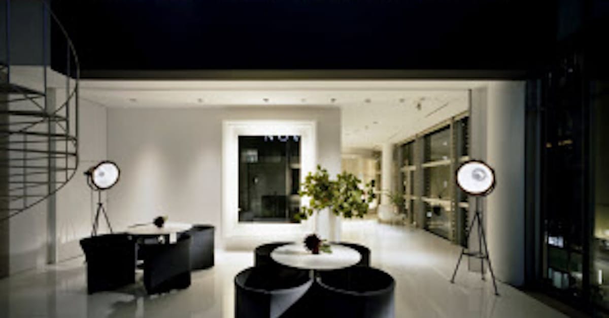 結婚式場運営ノバレーゼ会長 同族会社去り起業 東証1部に 日本経済新聞