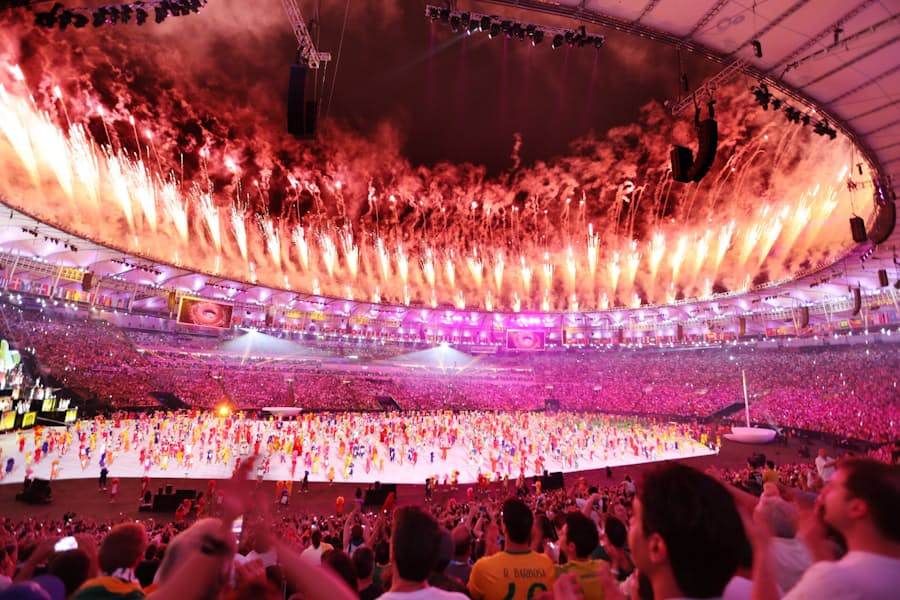 写真特集 リオ五輪 華やかに開幕 日本経済新聞